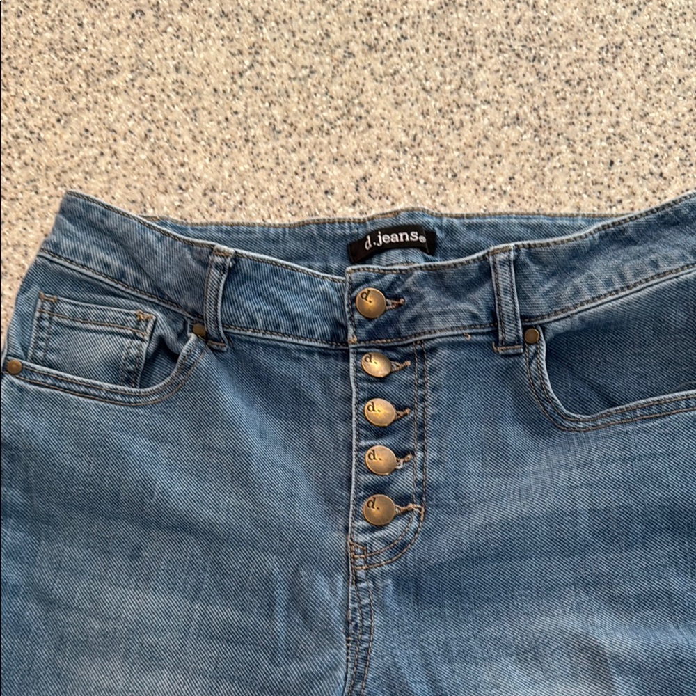 D. Jeans High Rise Blue Denim Jeans